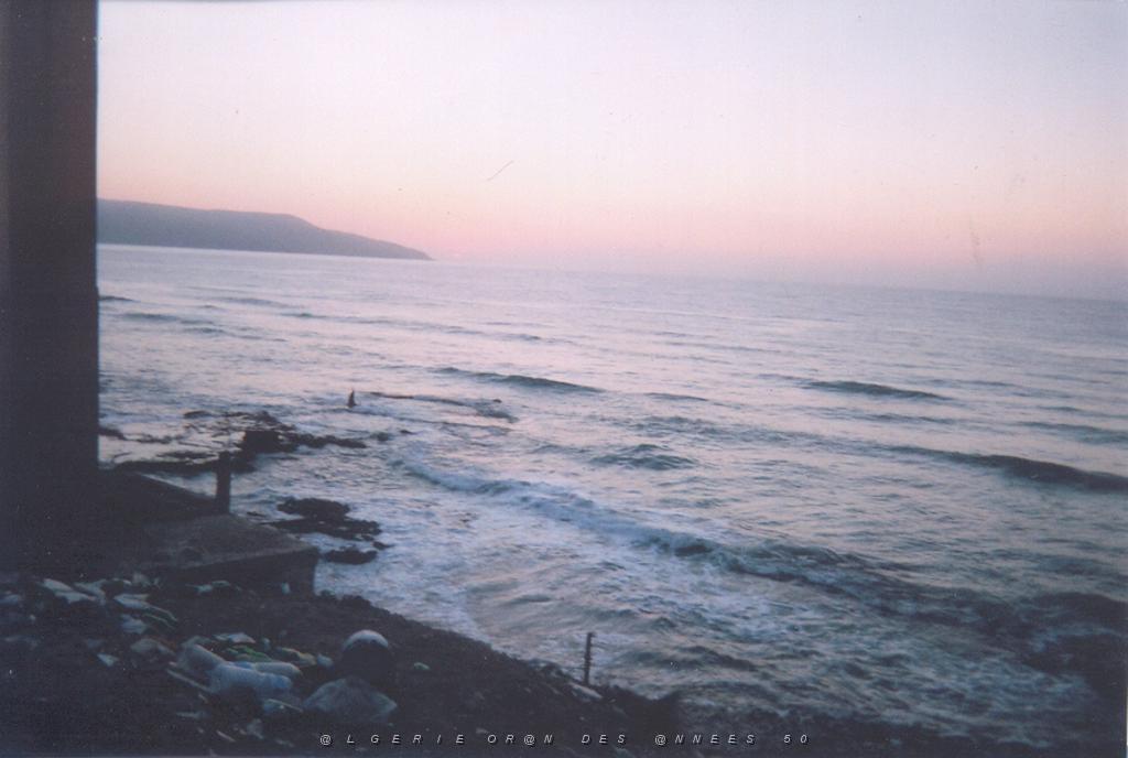 VOYAGE DU 09 2005 007 BOU SFER LES LASTRES SOUS LA VILLA PIERRE GUIFFREY.JPG